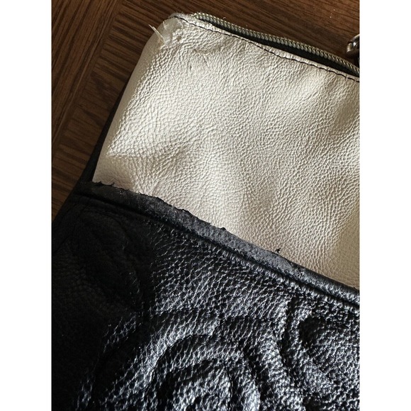 Betsy Johnson Black & White Roses Satchel Tote - Picture 6 of 13